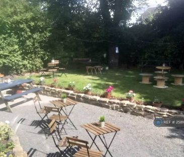 1 bedroom in a house share to rent - Photo 6