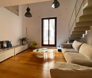 Apartamento duplex amueblado de 3 dormitorios con ascensor por Plaz... - Photo 1