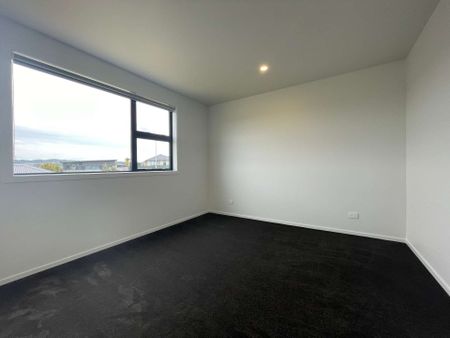 Stunning Brand New Three Bedroom Home In A Perfect Location! - Photo 5