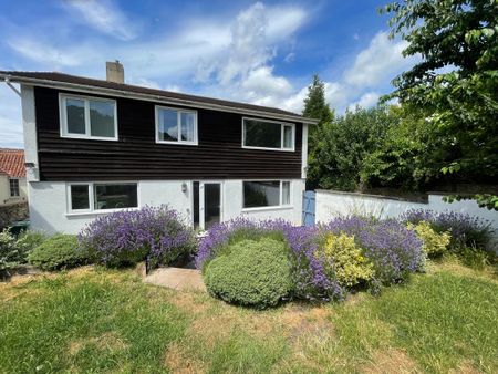 4 bedroom detached house to rent - Photo 3