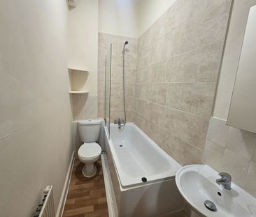 1 Bed Flat, Brownhill Road, SE6 - Photo 4