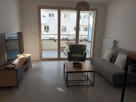 Location Appartement 2 pièces Meublé 44m² ANNECY 74000 - Photo 2