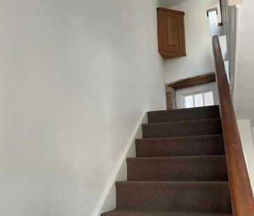 2 bedroom maisonette to rent - Photo 5