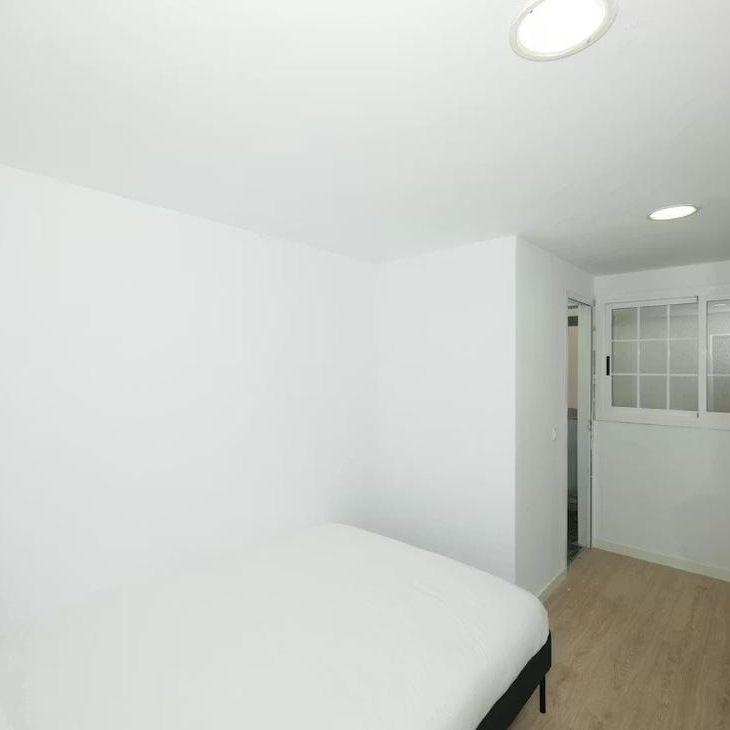 Carrer dEscalante, Valencia, Valencian Community 46011 - Photo 1