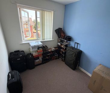 3 bedroom semi-detached house to rent - Photo 2