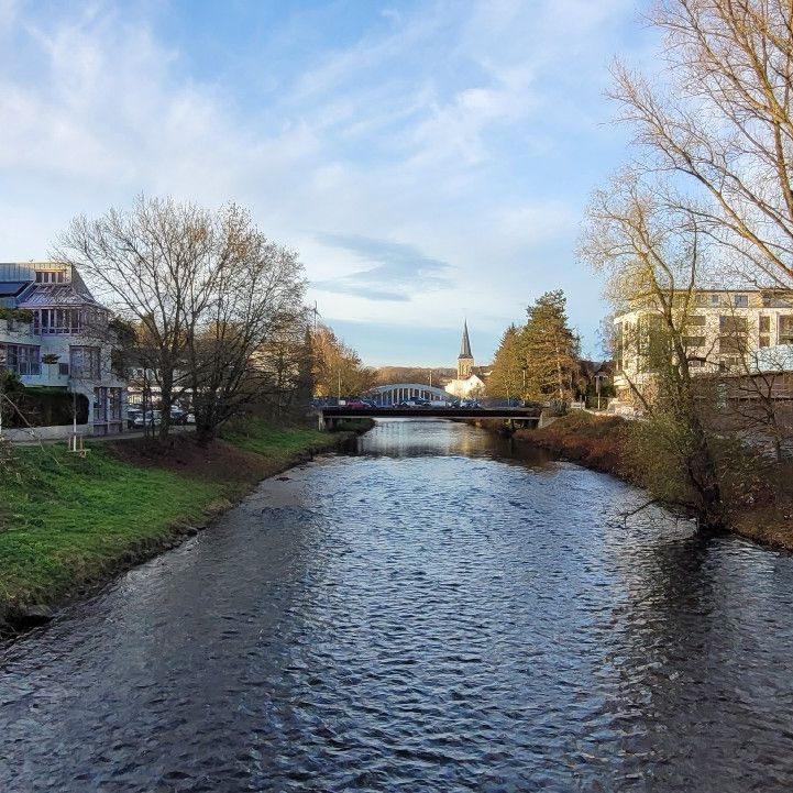 Neubau/Erstbezug: Modern geschnittene 3-Zimmer-Wohnung mit traumhaftem Ausblick - Photo 1