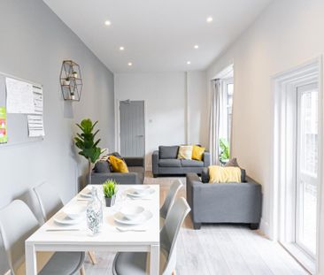 Playfair #4 - Photo 1