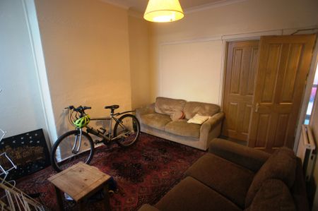 Lisvane street, Cathays - Photo 3