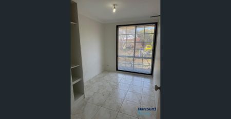 Charming 3-Bedroom Family Home in Glendenning! - Photo 5