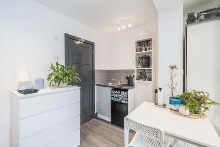 Studio to rent - Photo 3