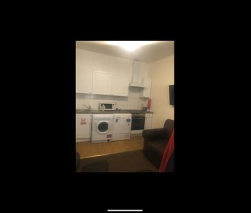 Room in a Shared House, Horfield, BS7 - Photo 3