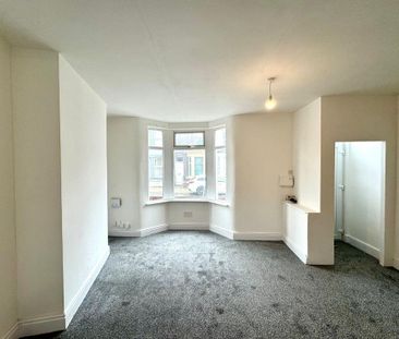 3 bedroom end of terrace house to rent - Photo 6