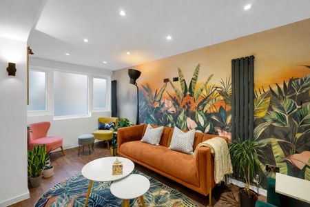 4 Bed Detached House, Leerdam Drive, E14 - Photo 2