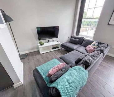 Irvine Street, L7 - Photo 5