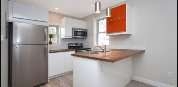 For Lease - 3411 Lake Shore Boulevard Unit# 4, Toronto, Ontario - Photo 2