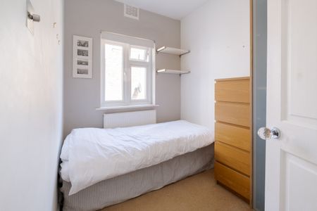 2 bedroom flat to rent - Photo 5