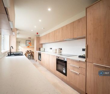 1 bedroom in a house share to rent - Photo 5