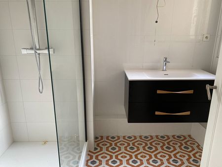 Location Appartement 3 pièces 72m² - Photo 4