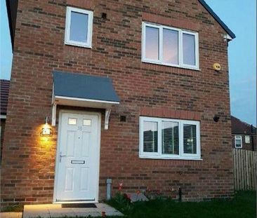 3 bedroom detached house to rent - Photo 4