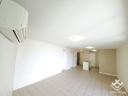 $800 for unfurnished 2 Bedrooms+Study apartment 1 Car - Photo 2