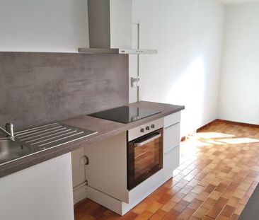 Appartement 4 pièces 75m2 REIMS 780 euros - Photo 2