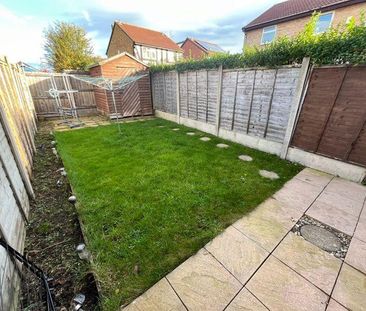 2 bedroom terraced house to rent - Photo 2