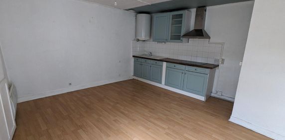 A NOGENT LE ROTROU, CENTRE VILLE, Charmant appartement d'environ 71 m2 situé au 2ème et dern... - Photo 2