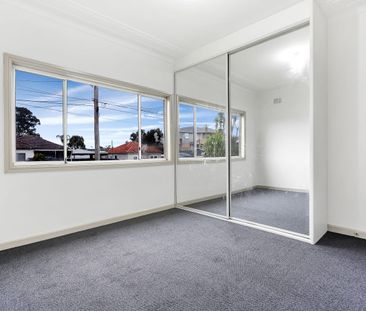 31 Northcott Street, South Wentworthville NSW 2145 - House For Rent... - Photo 2