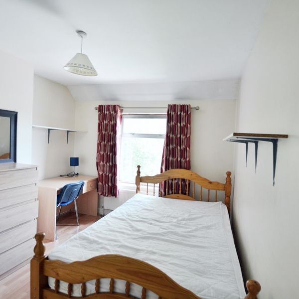 3 bedroom apartment to rent - Photo 1