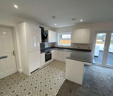 Main Road, Unstone, Dronfield, North East Derbyshire, S18 - Photo 3