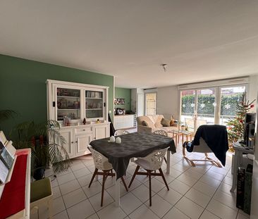 Location Appartement 4 pièces 86m² - Photo 3