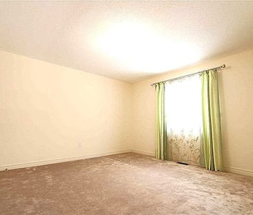 For Lease - 136 Mooney Street, Bradford West Gwillimbury, Ontario - Photo 3