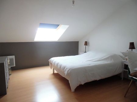 DUPLEX NON MEUBLÉ AVEC BALCON ET GARAGE, PROCHE CENTRE VILLE - Photo 4