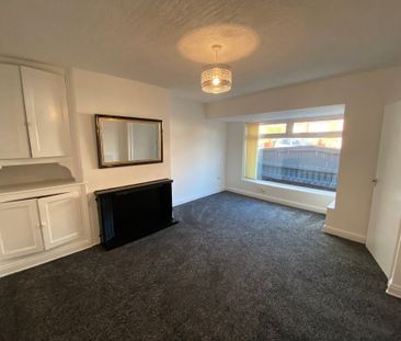 Dodgson Avenue, Leeds - Photo 1