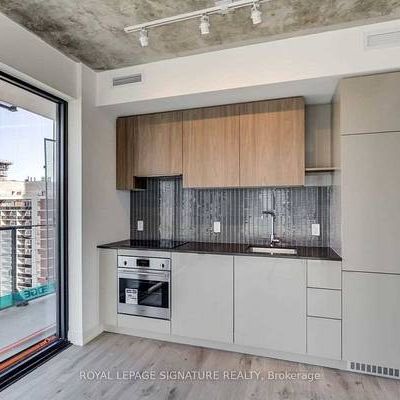 Yonge & Eglinton Spacious Corner 1Bdrm Open Concept Wrap Around Balco - Photo 1