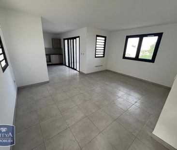 Location Appartement 3 pièces 64m² ST PIERRE 97410 - Photo 1