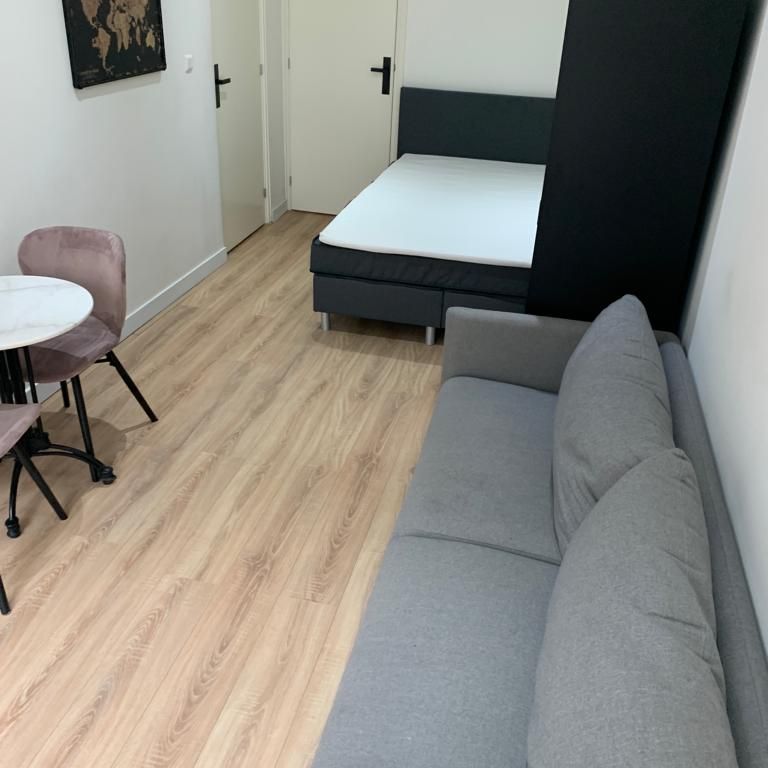 Te huur: Appartement Schiedamseweg in Rotterdam - Photo 1