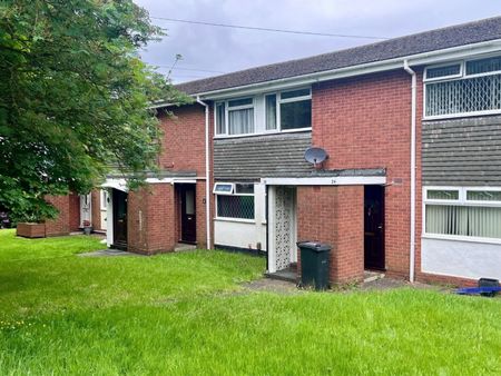 2 bedroom Flat To Let - Photo 3