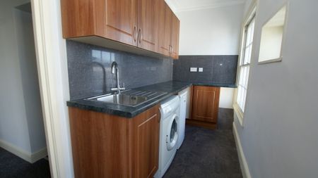 Flat 4, 32 Montpellier Villas, CHELTENHAM GL502XF - Photo 3