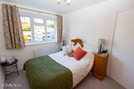 2 bedroom property to rent - Photo 4