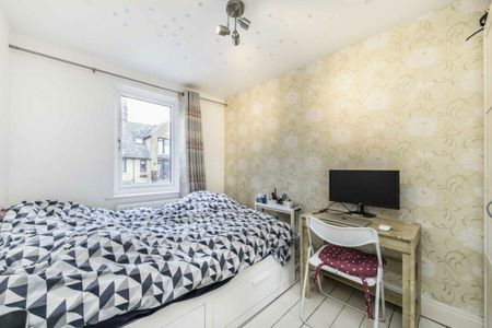 Rainbow Avenue, Canary Wharf, E14 - Photo 2