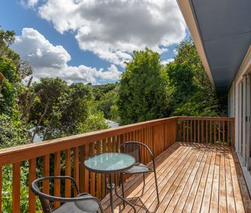 STOKES VALLEY LIVING - Photo 3