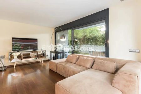 Piso en alquiler en Vallpineda-Santa Bàrbara - Photo 2