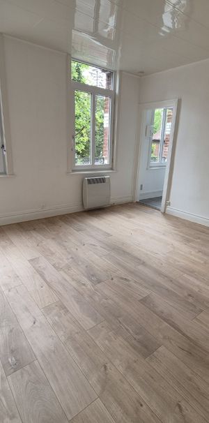 Location Appartement 1 pièce 25m² CAMBRAI 59400 - Photo 1