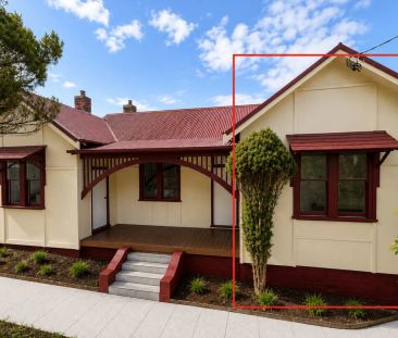 Brand New Renovated Apartment in a Prime Katoomba Location! - Photo 2
