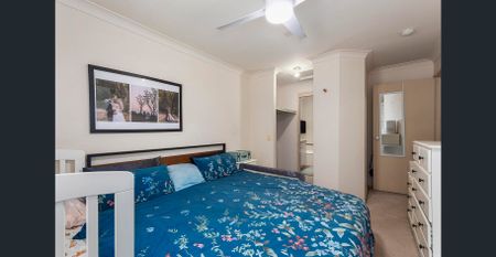 3 Bedroom townhouse in prime Elanora location! - Photo 3