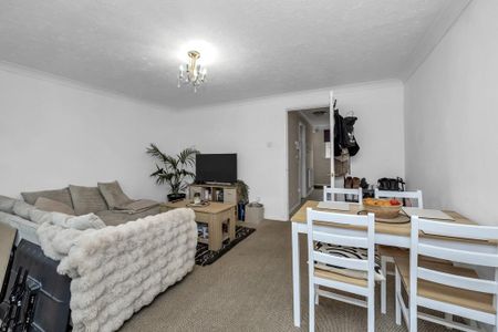 2 bedroom terraced house to rent - Photo 3