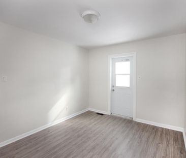 For Lease - 53 Glendora Avenue, Toronto, Ontario - Photo 2