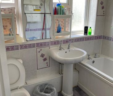 1 bedroom in a house share to rent - Photo 6