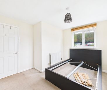 Elford Close, Reading Elford Close, Reading - Photo 2